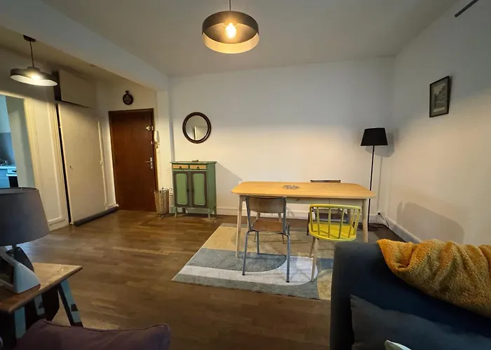 Charming 44M Near Downtown
