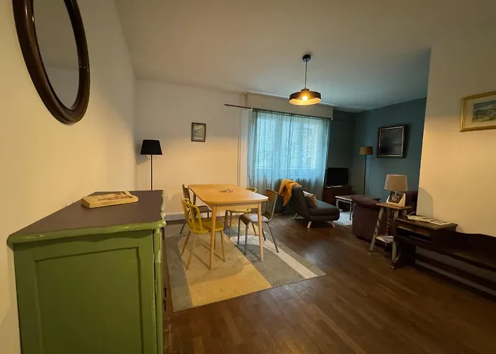 Charming 44M Near Downtown